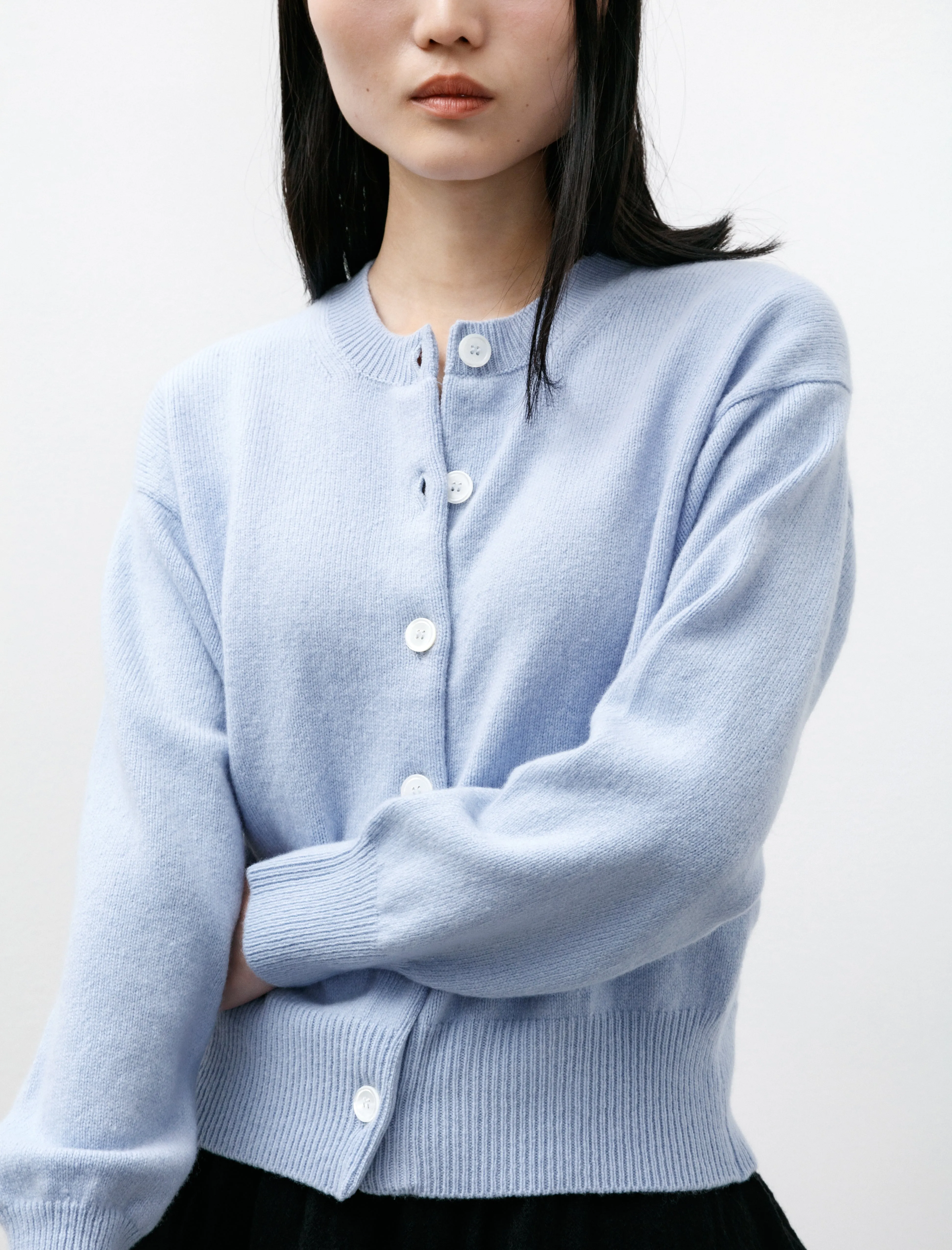 Ada Crewneck Cardigan Pale Blue