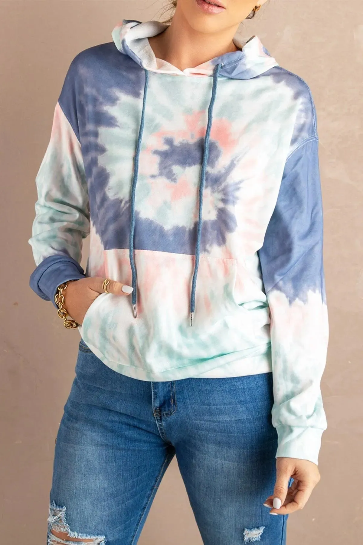 Get Cozy Tie-Dye Print Pullover Hoodie - Perfect for Ladies!